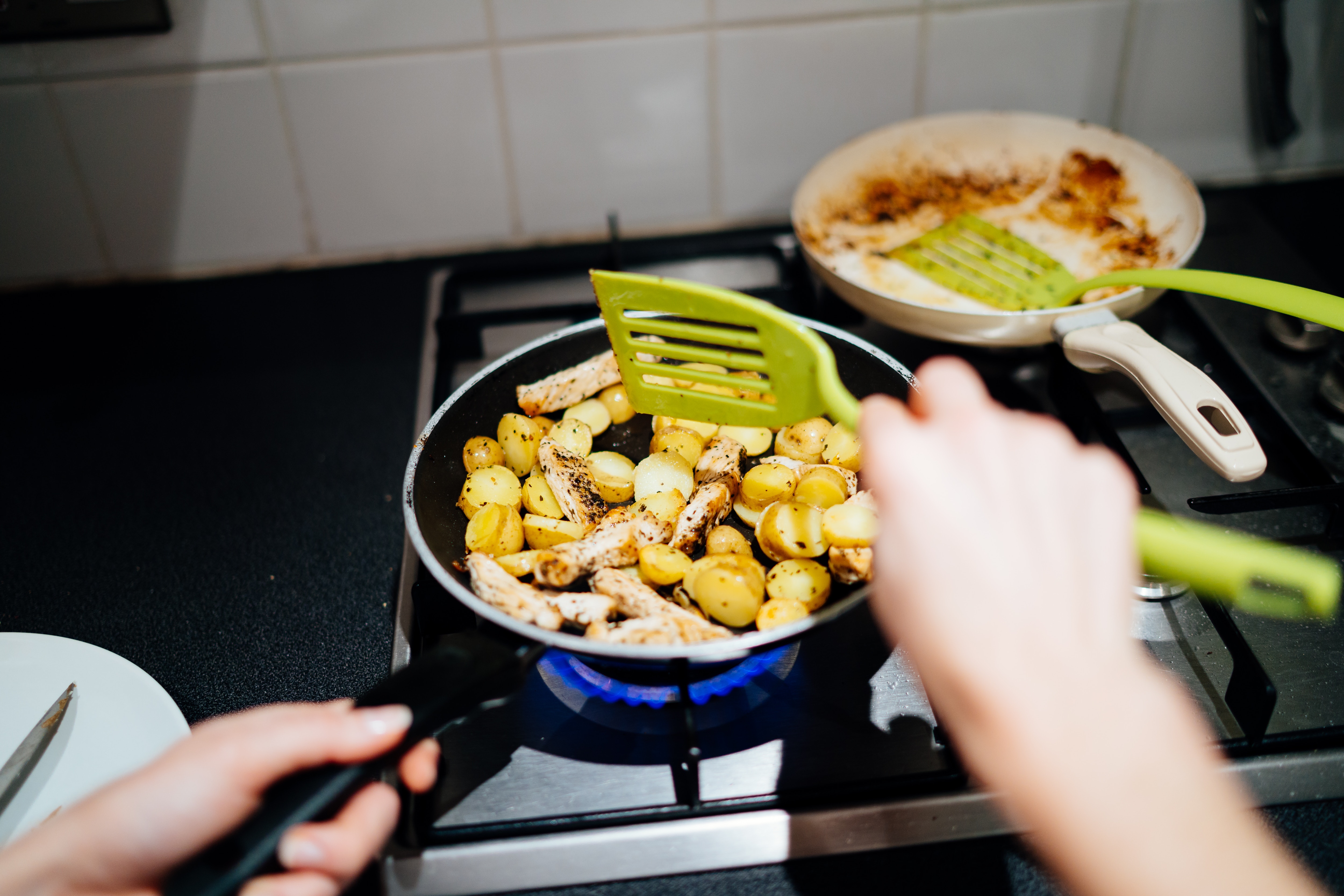 LASEME DIFUNDE UNA OFERTA DE EMPLEO DE COCINERO EN TIERRA ESTELLA LASEME DIFUNDE UNA OFERTA DE EMPLEO DE COCINERO EN TIERRA ESTELLA